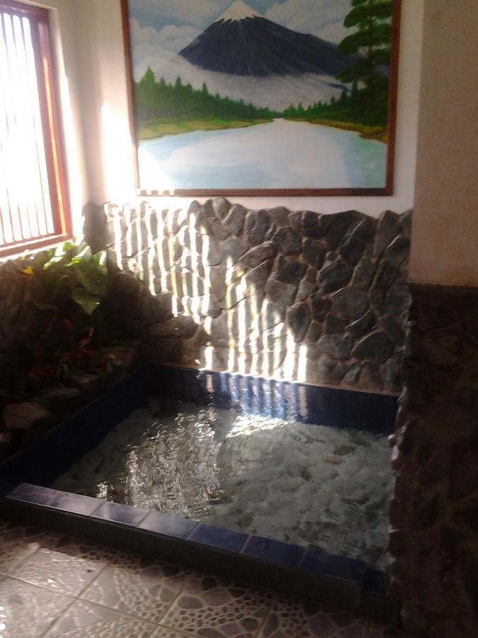Makiling Onsen Hotel Los Banos  Buitenkant foto